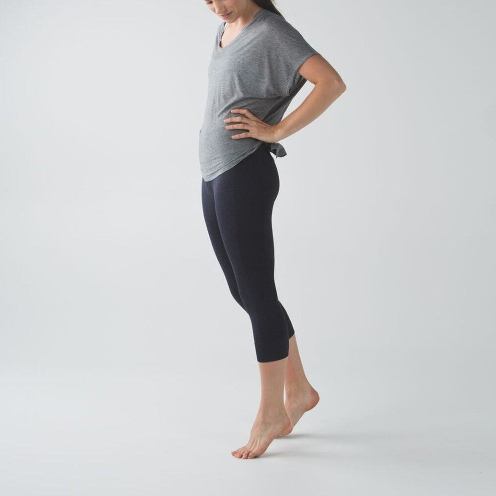 Lululemon Seamlessly Street Crop Leggings